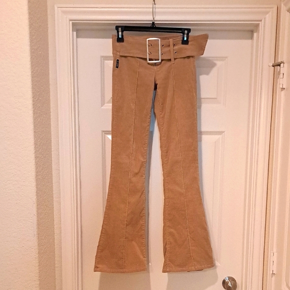 Plastic Vintage Y2K Junior Pants Size 1 Beige Pinwale Corduroy Self Belt Flared - Picture 1 of 16
